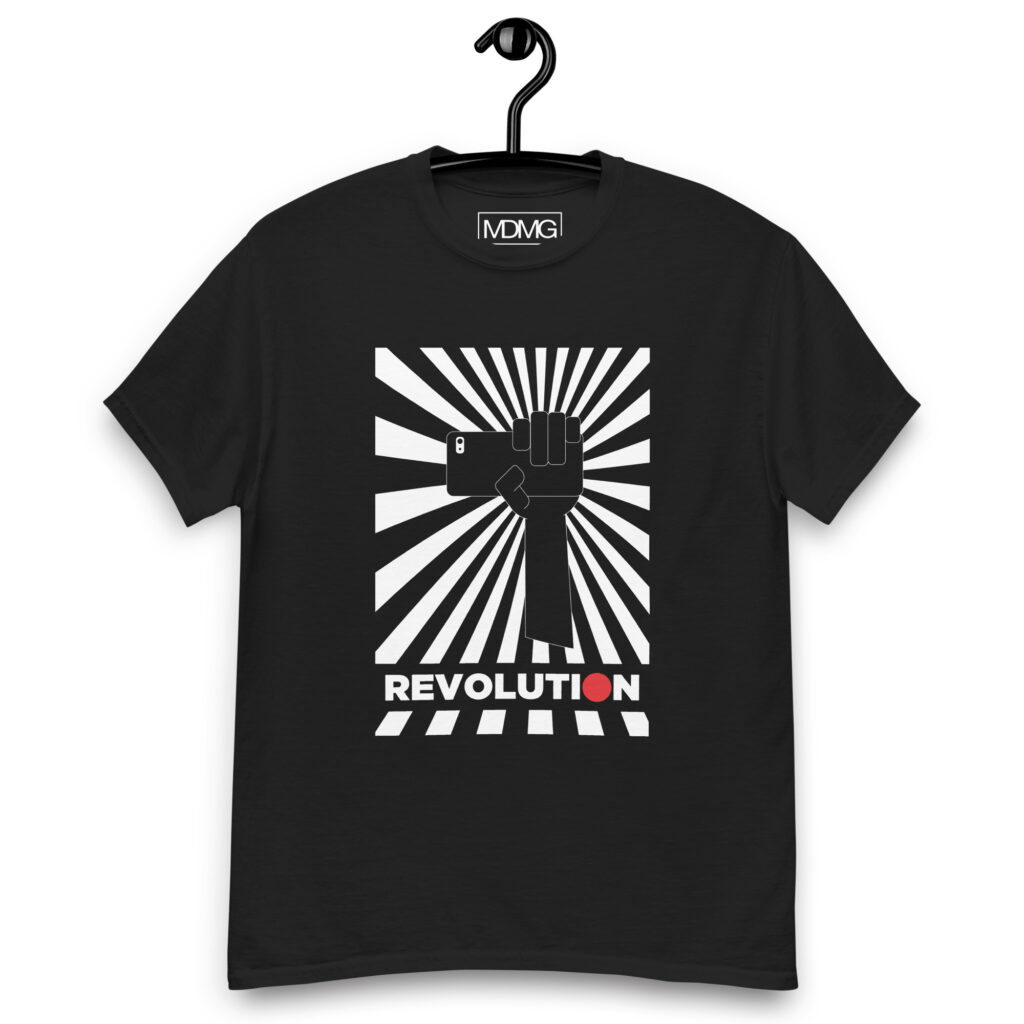 Camiseta Revolution